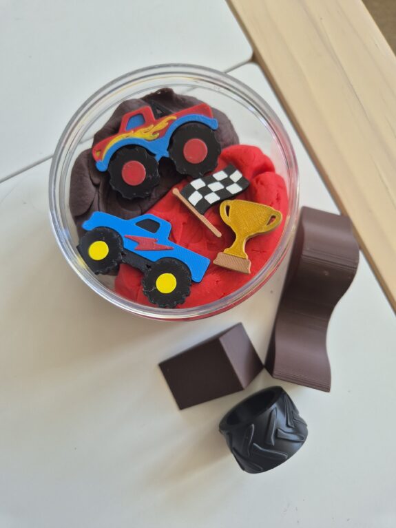 Muovailumassa Monster Truck (300 g)